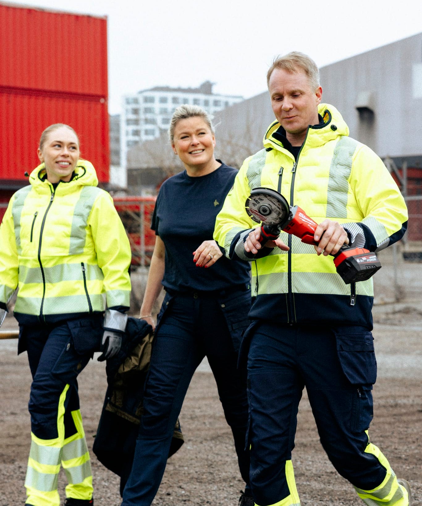 Arbeidshelt_ByPilgaard_shoot0325_robinboee-4626_0ff3b087-fb2f-4a1b-bb4d-0be8c65ac9b2.jpg
